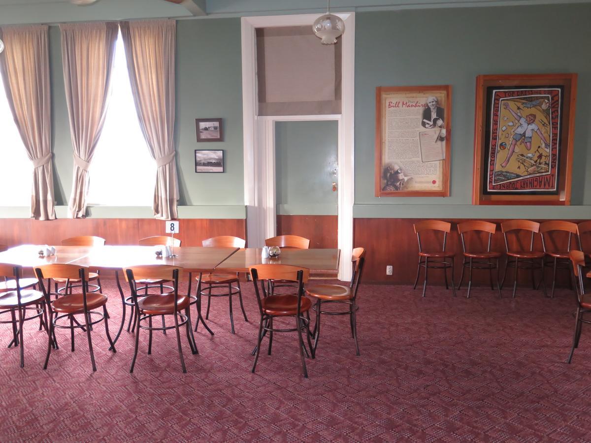 Mossburn Railway Hotel ภายนอก รูปภาพ