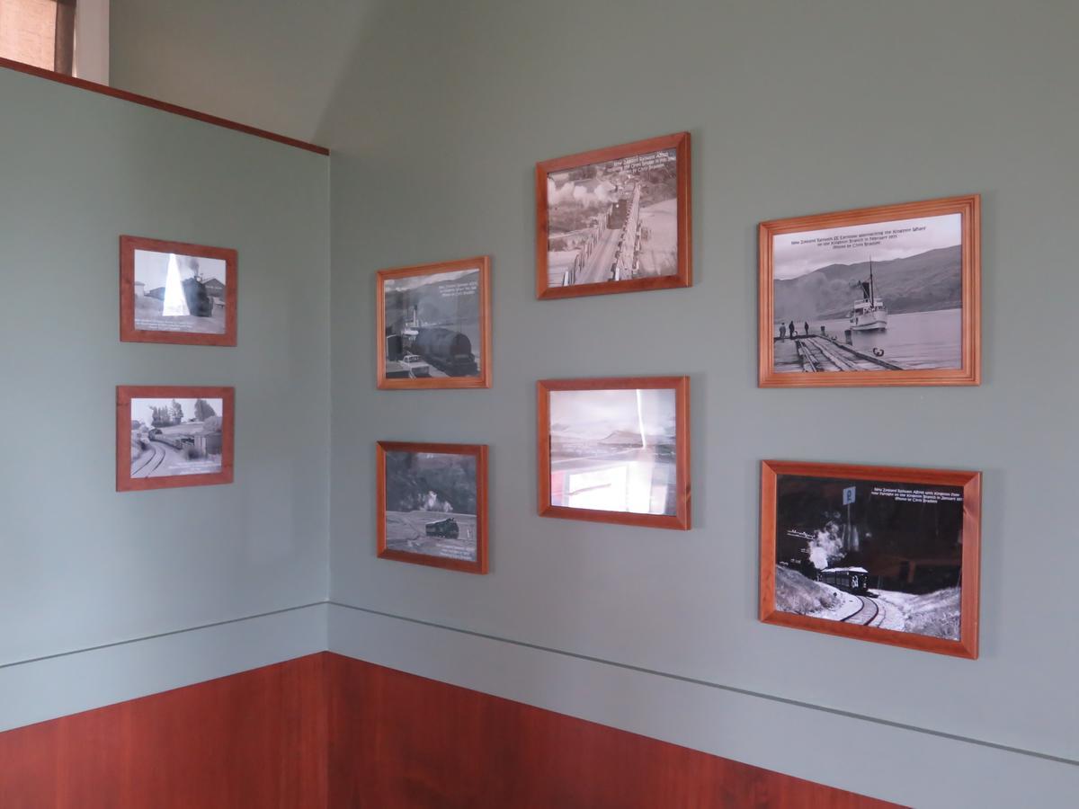 Mossburn Railway Hotel ภายนอก รูปภาพ